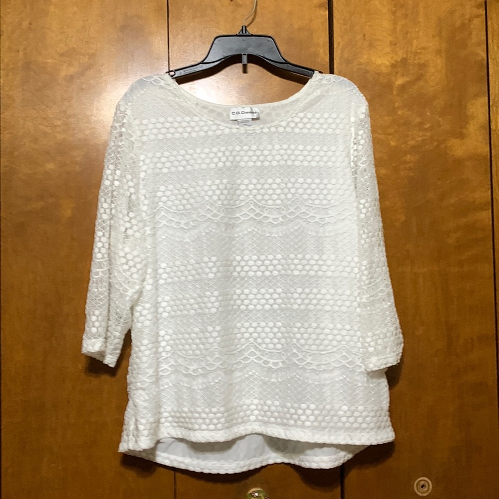 C.D. DANIELS - WOMAN’S WHITE LACE, QUATER SLEEVES, LINED DRESS SHIRT (1X)